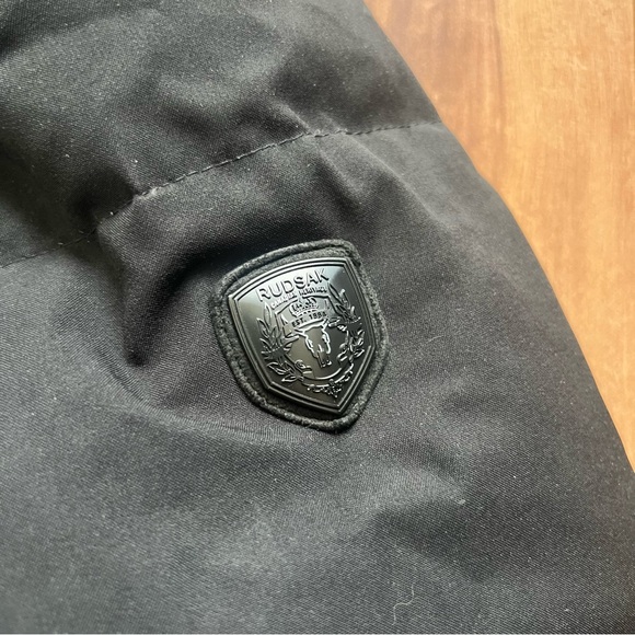 RUDSAK Women's Moda Black Puffer Coat - Picture 7 of 17